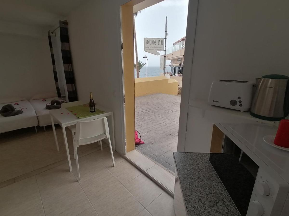 Small Studio, 50 M Front Of The Ocean & Free Wifi Playa Feñabe Εξωτερικό φωτογραφία